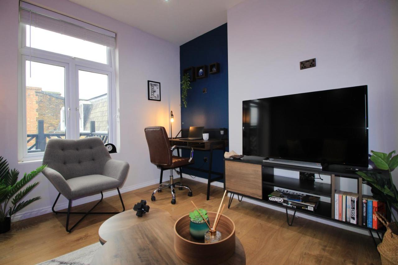 City Centre Gem In Southend Near The Beach, Station And Parking Apartment Exterior foto